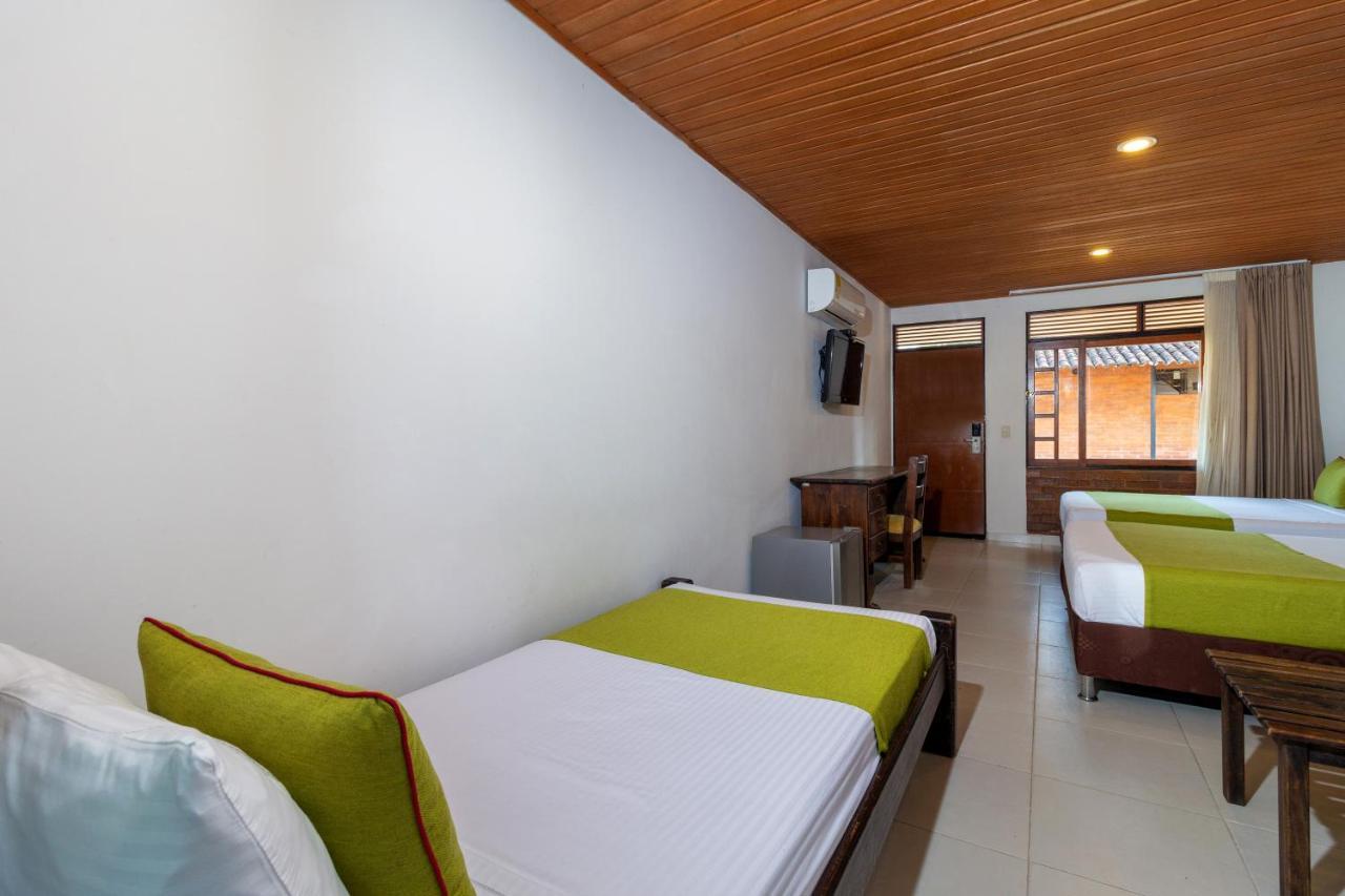 Hotel Campestre La Potra Apiay エクステリア 写真