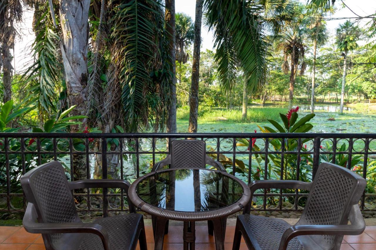 Hotel Campestre La Potra Apiay エクステリア 写真