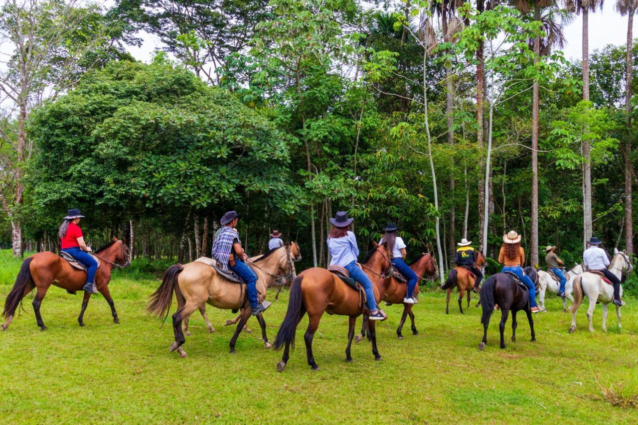 Hotel Campestre La Potra Apiay エクステリア 写真