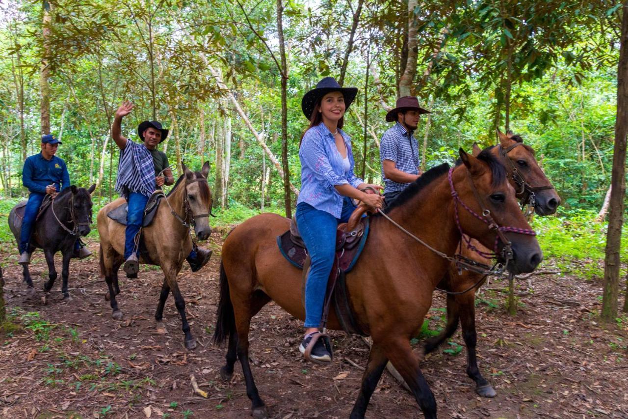 Hotel Campestre La Potra Apiay エクステリア 写真